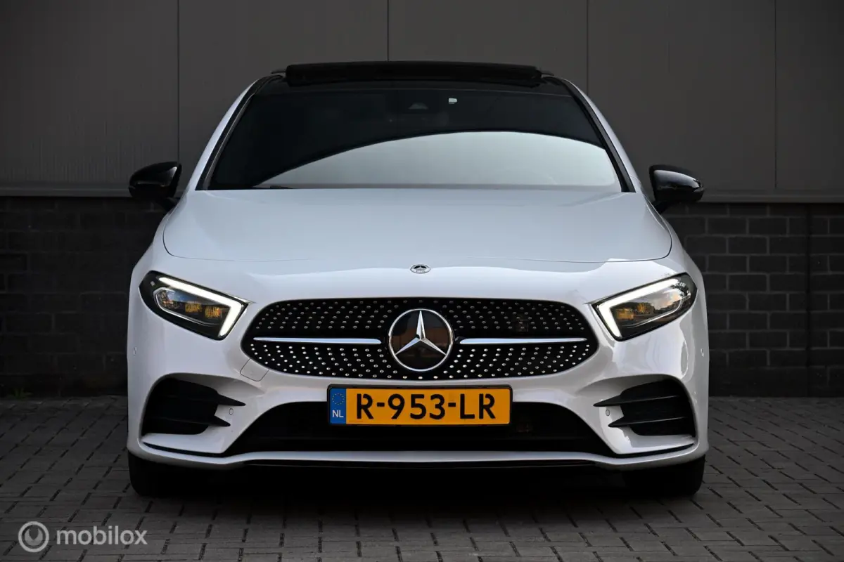 180 AMG-Line| PANO| NIGHT| M-BUX| 1e Eignr
