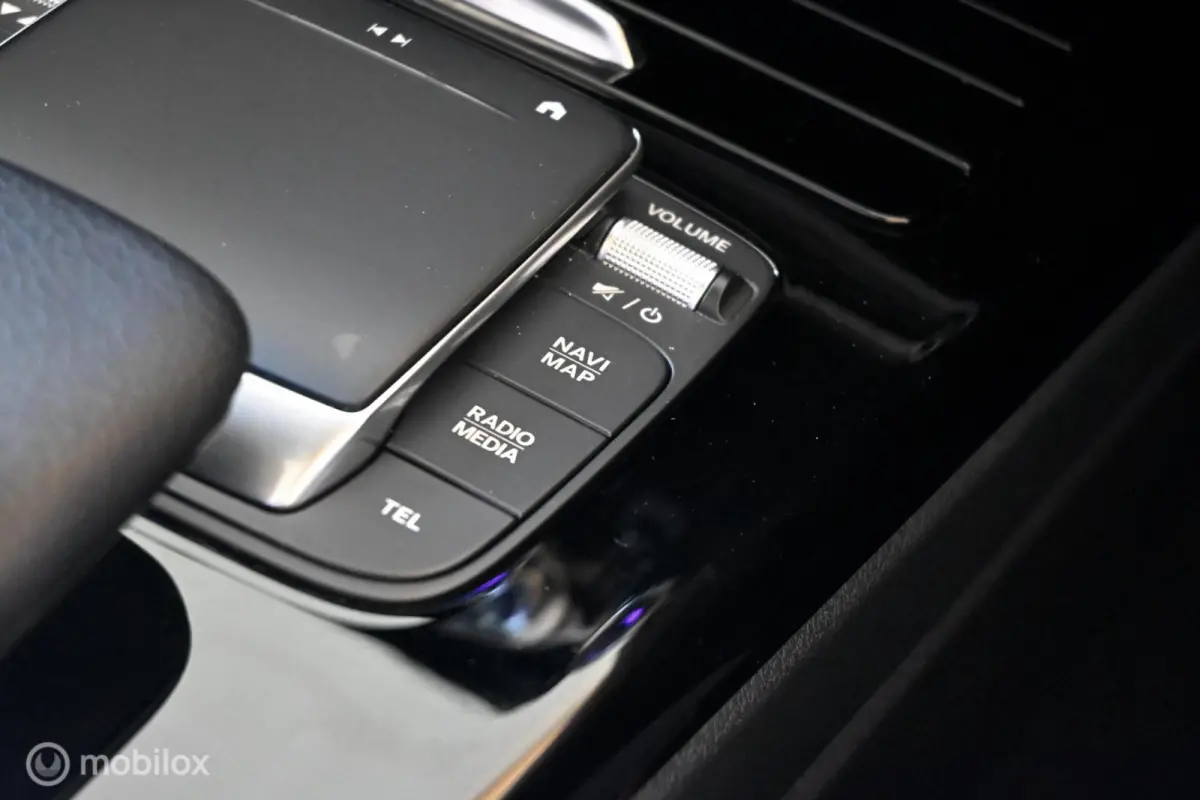 180 AMG-Line| PANO| NIGHT| M-BUX| 1e Eignr