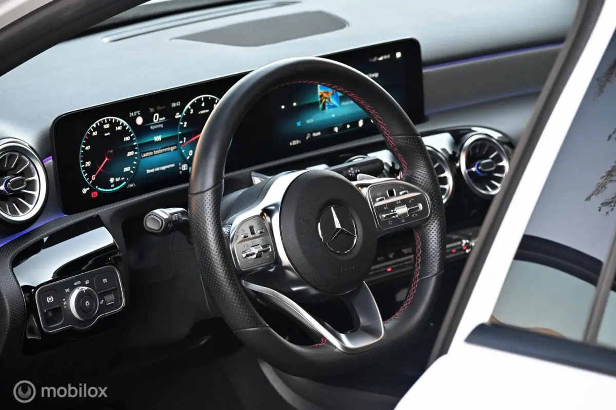 180 AMG-Line| PANO| NIGHT| M-BUX| 1e Eignr
