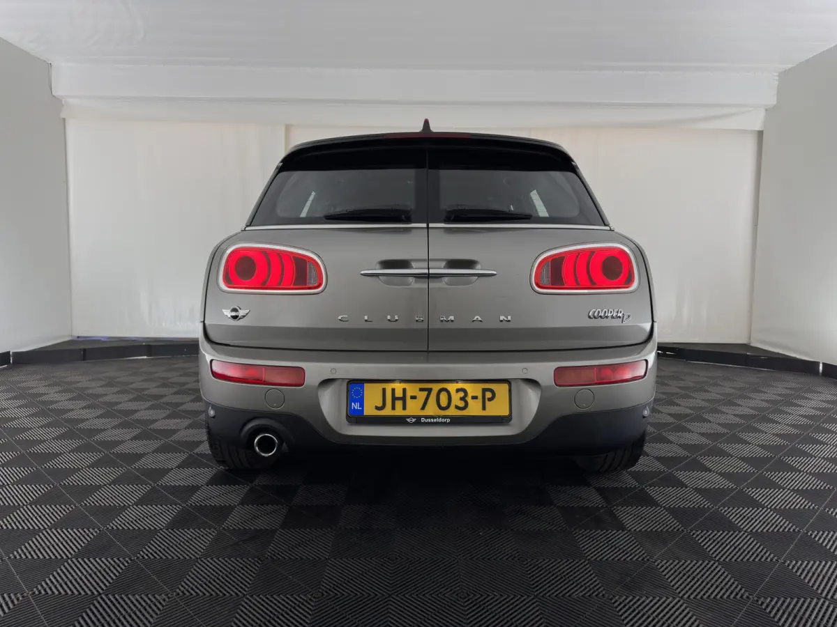 2.0 Cooper D Serious Business Aut. *LEATHER-FABRIC | FULL-LED | HARMAN/KARDON | SPORTSEATS | KEYLESS | NAVI-FULLMAP | ECC | PDC | CRUISE | AMBIENTLIGHT | 17''ALU*