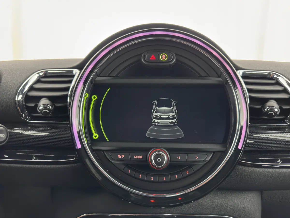 2.0 Cooper D Serious Business Aut. *LEATHER-FABRIC | FULL-LED | HARMAN/KARDON | SPORTSEATS | KEYLESS | NAVI-FULLMAP | ECC | PDC | CRUISE | AMBIENTLIGHT | 17''ALU*
