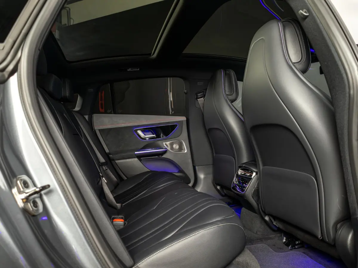 Limousine 300 AMG Line 89 kWh | Panorama dak