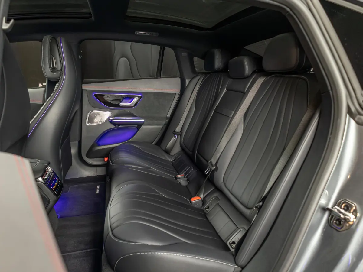 Limousine 300 AMG Line 89 kWh | Panorama dak