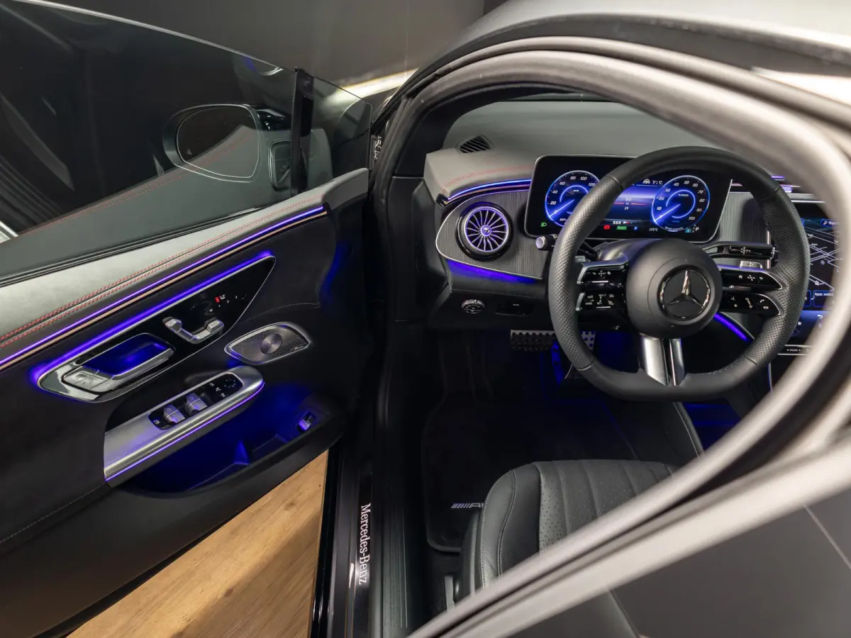 Limousine 300 AMG Line 89 kWh | Panorama dak