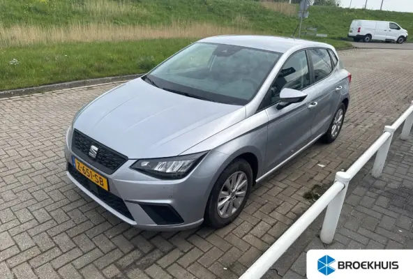 1.0 TSI 95PK Style Business Connect | NAVIGATIE | ALL SEASONBANDEN | STOELVERW. | 15 INCH | APP CONNECT