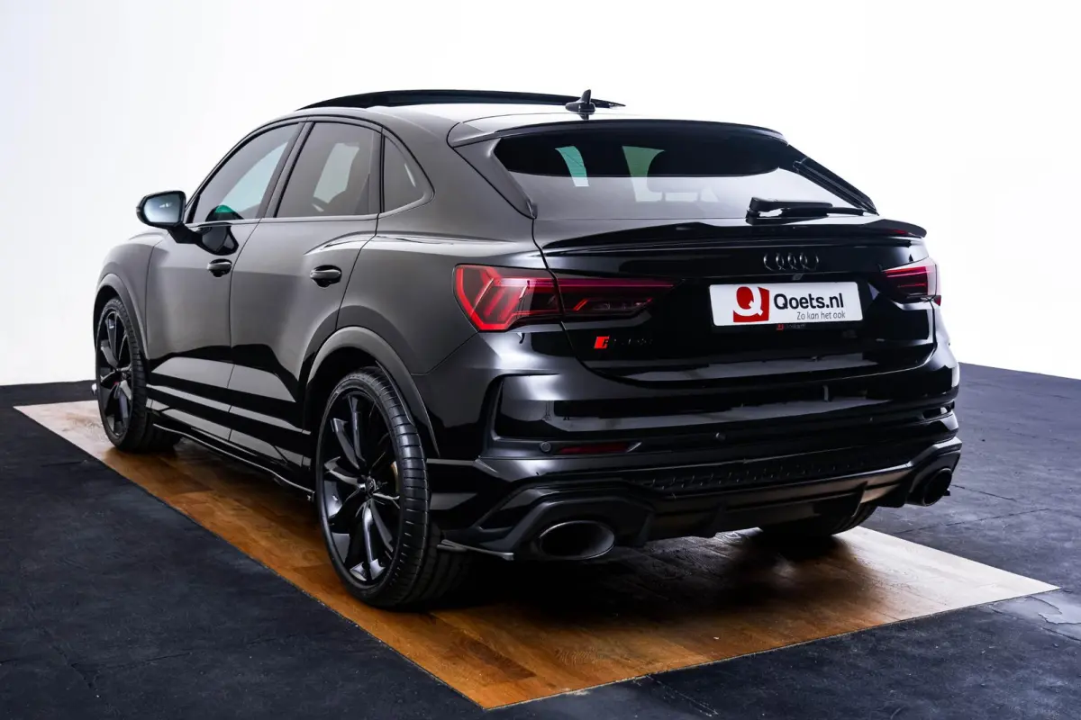 RS 2.5 TFSI Panoramadak - Sportuitlaat - RS sportstoelen - Maxton - Comfortsleutel - Sonos Audio - Remzadels rood - Matrix LED - Parkeerhulp plus - Camera