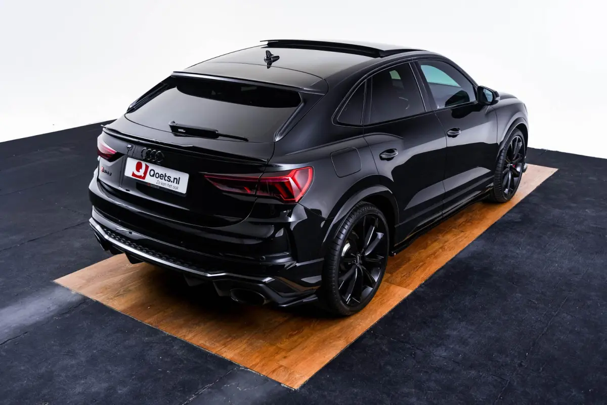 RS 2.5 TFSI Panoramadak - Sportuitlaat - RS sportstoelen - Maxton - Comfortsleutel - Sonos Audio - Remzadels rood - Matrix LED - Parkeerhulp plus - Camera