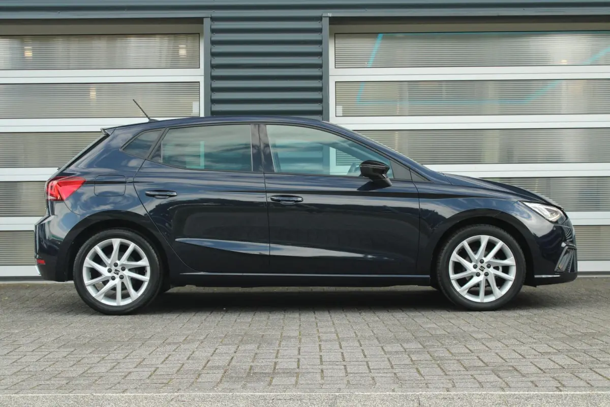 1.0 EcoTSI 95pk FR | Parkeersensoren Voor/ Achter | Apple CarPlay/ Android Auto | Cruise Control | DAB