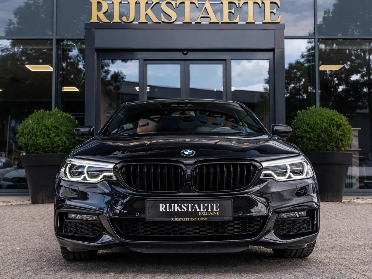530e M-sport High Executive|CAMERA|LASER|LEDER