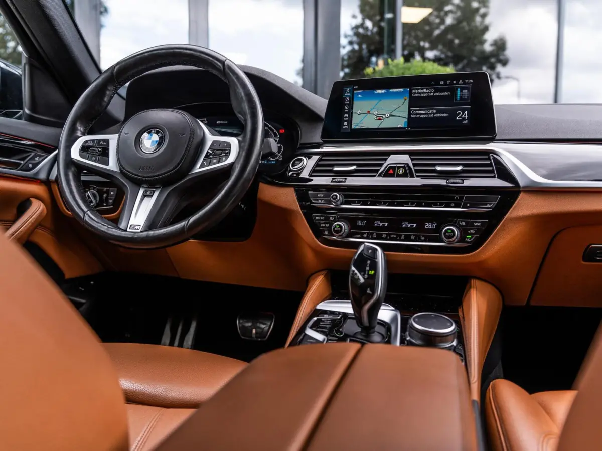 530e M-sport High Executive|CAMERA|LASER|LEDER