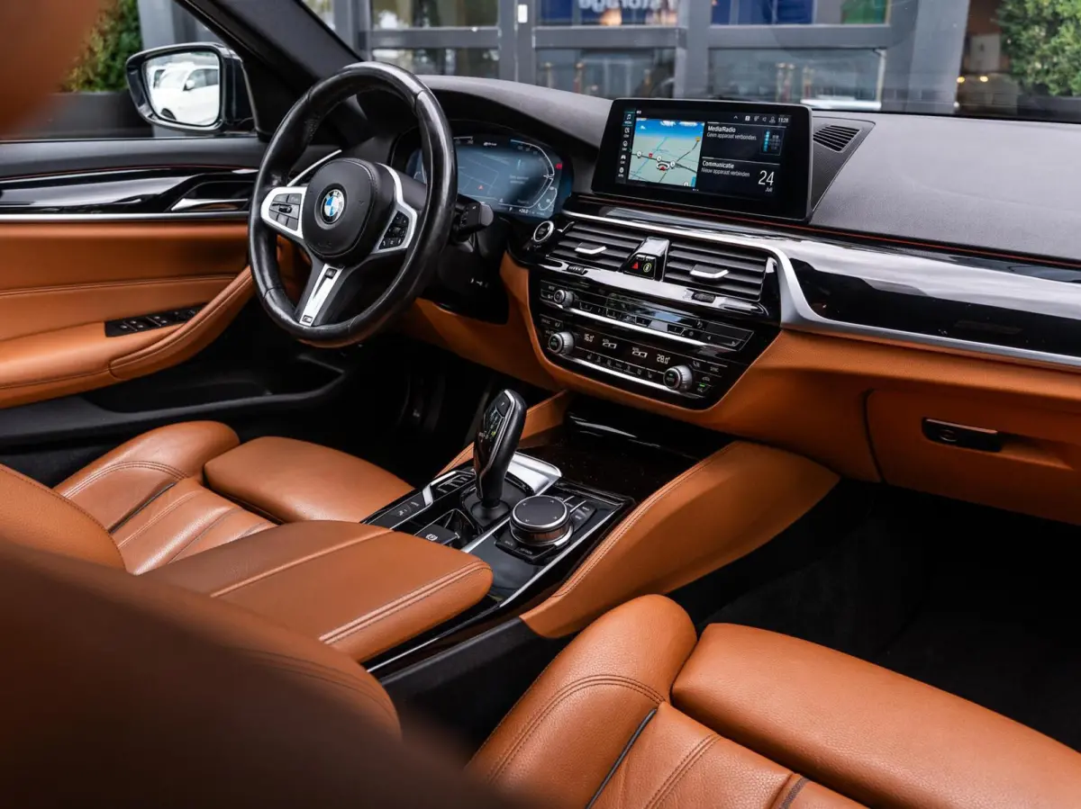 530e M-sport High Executive|CAMERA|LASER|LEDER