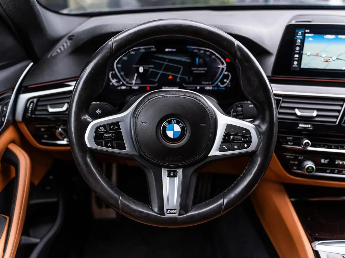 530e M-sport High Executive|CAMERA|LASER|LEDER