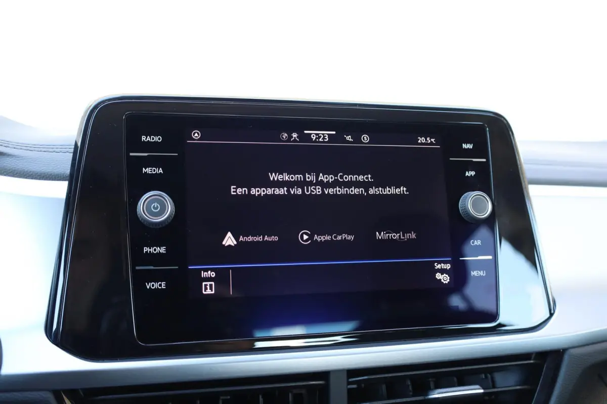 1.0 TSI 110pk Life | Navigatie | Adaptive Cruise | Achteruitrijcamera