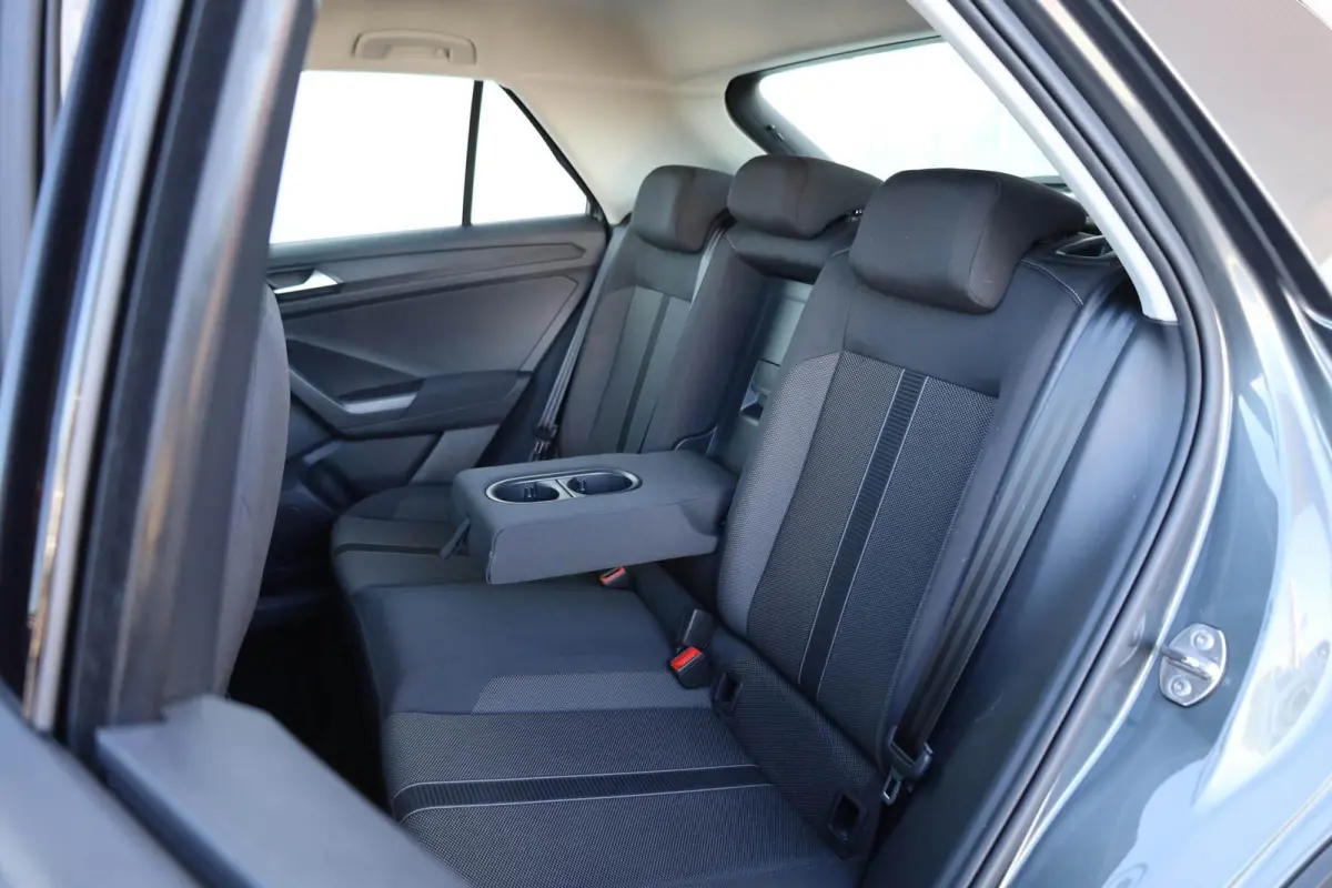 1.0 TSI 110pk Life | Navigatie | Adaptive Cruise | Achteruitrijcamera
