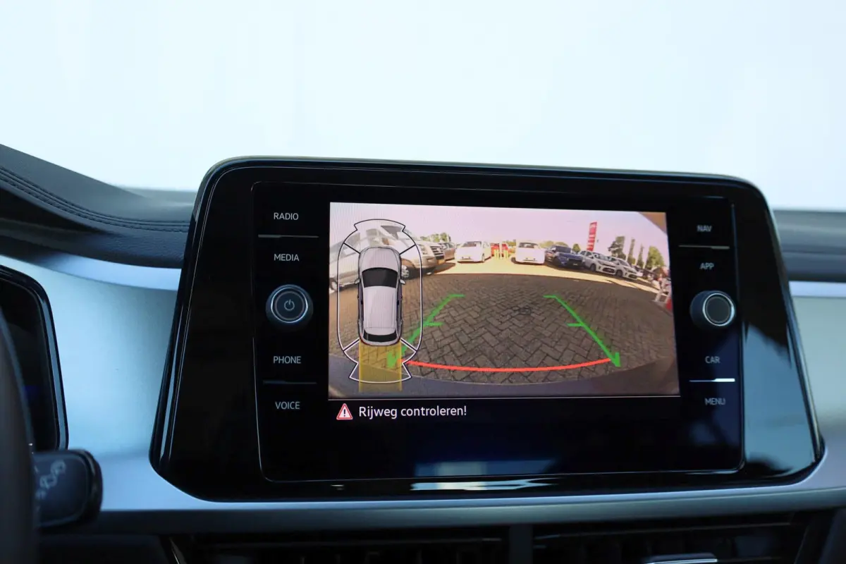 1.0 TSI 110pk Life | Navigatie | Adaptive Cruise | Achteruitrijcamera