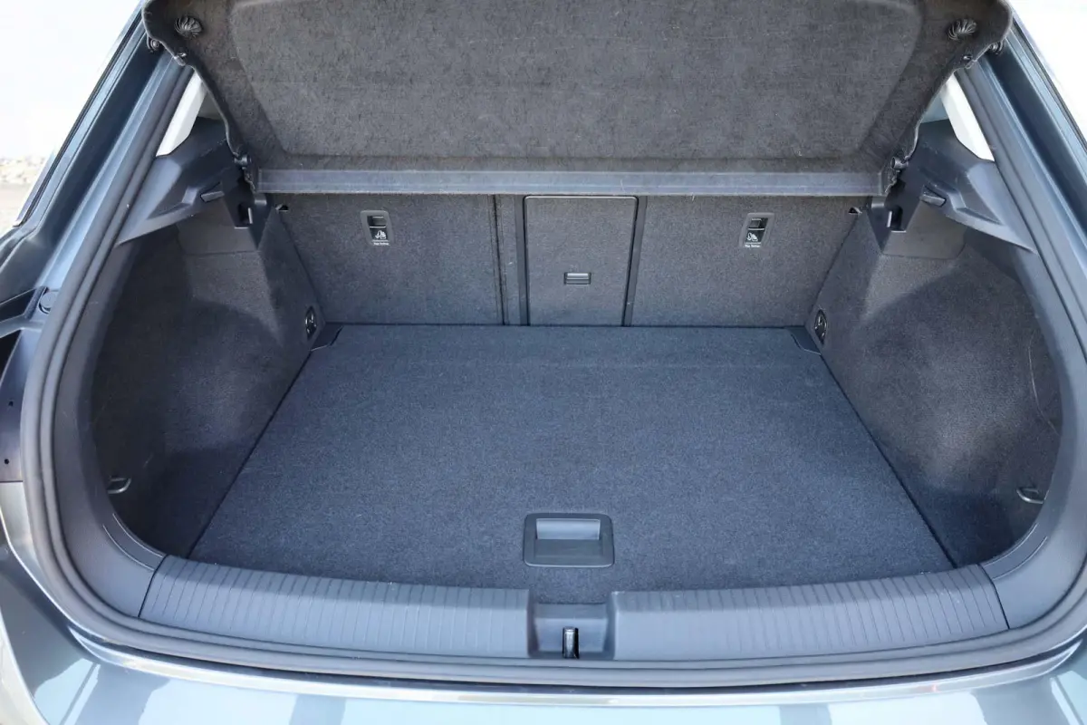1.0 TSI 110pk Life | Navigatie | Adaptive Cruise | Achteruitrijcamera