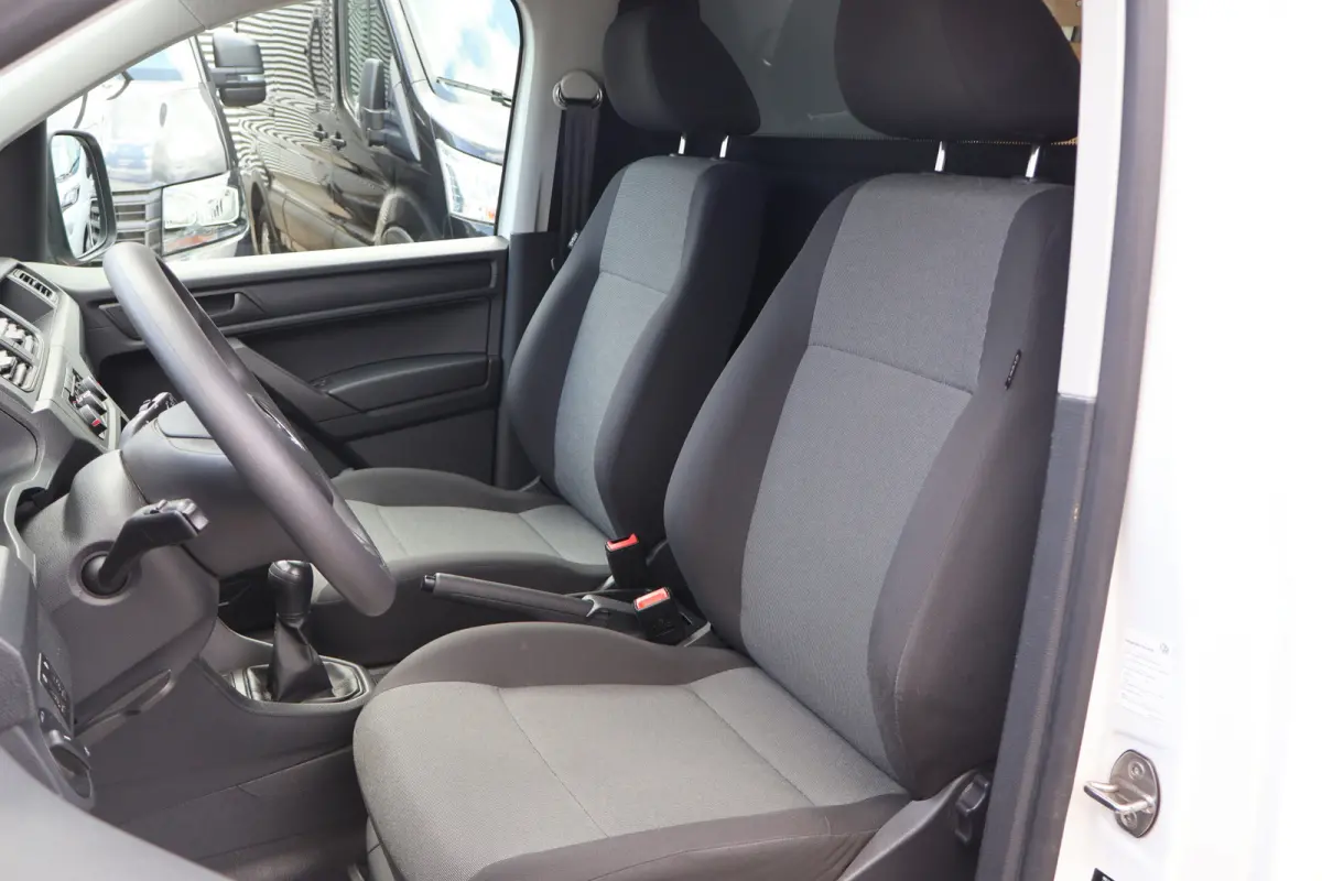 2.0 TDI L1H1 102pk Navigatie