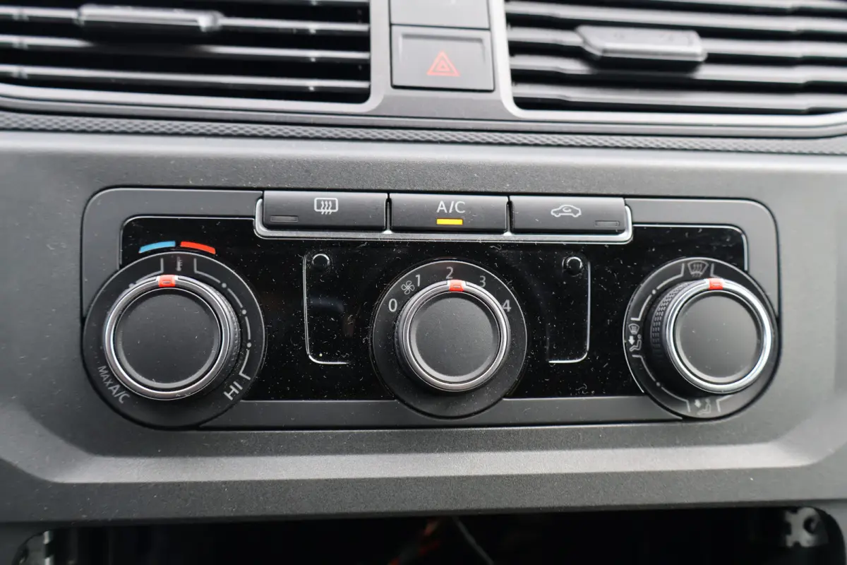 2.0 TDI L1H1 102pk Navigatie