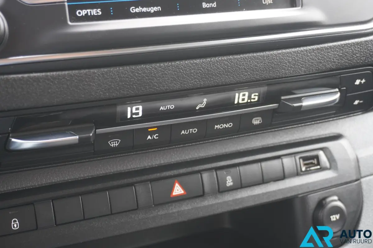 Bestel 231L 2.0 BlueHDI 120 DC Premium