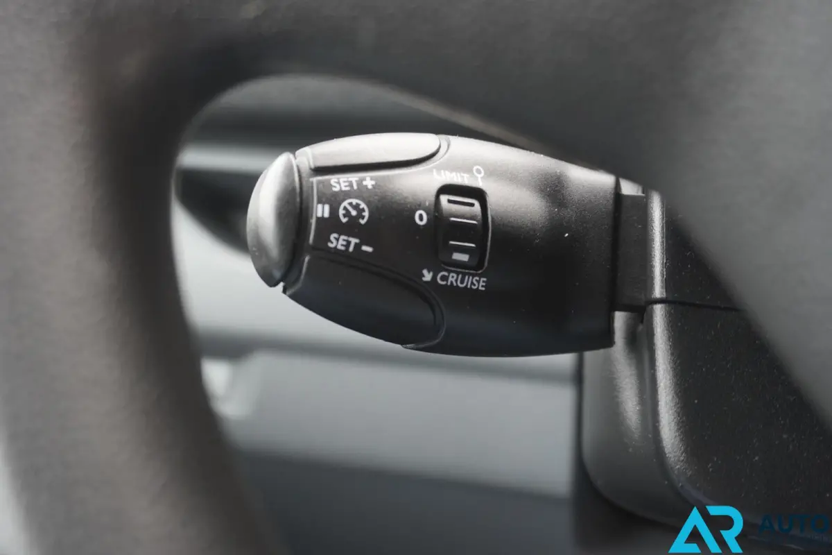 Bestel 231L 2.0 BlueHDI 120 DC Premium