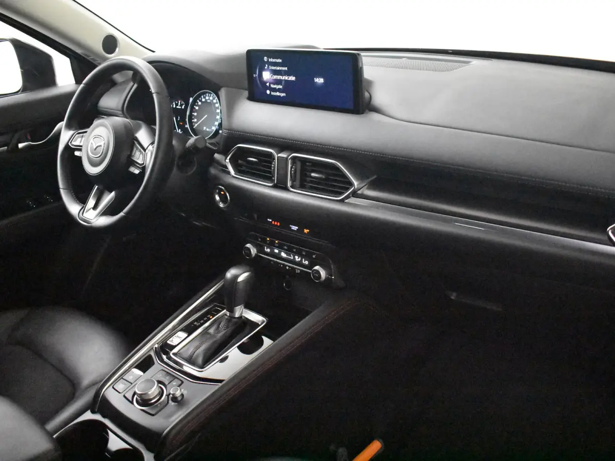 2.0 SkyActiv-G 165 Sportive 164PK AUTO | Head-up display | Rondomzicht camera | Trekhaak uitklapbaar | NAVI | LED | DAB | App connect | Keyless | Stoel/stuurverwarming | 19"LMV