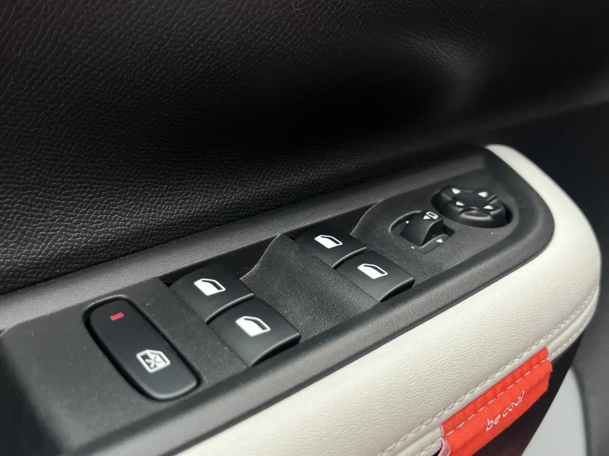 Turbo 100pk Max | Carplay/Android Auto | Navigatie | Climate Control | Cruise Control | Achteruitrijcamera |