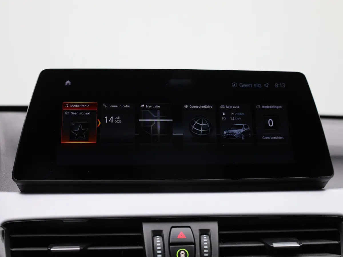 xDrive25e | Automaat | Achteruitrijcamera | Parkeersensoren | Climate Control |