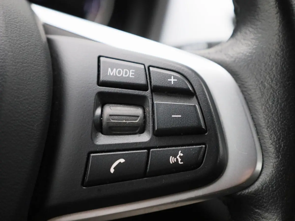 xDrive25e | Automaat | Achteruitrijcamera | Parkeersensoren | Climate Control |