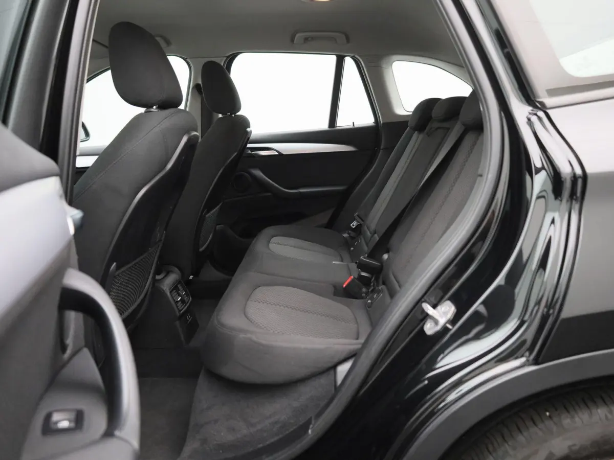 xDrive25e | Automaat | Achteruitrijcamera | Parkeersensoren | Climate Control |