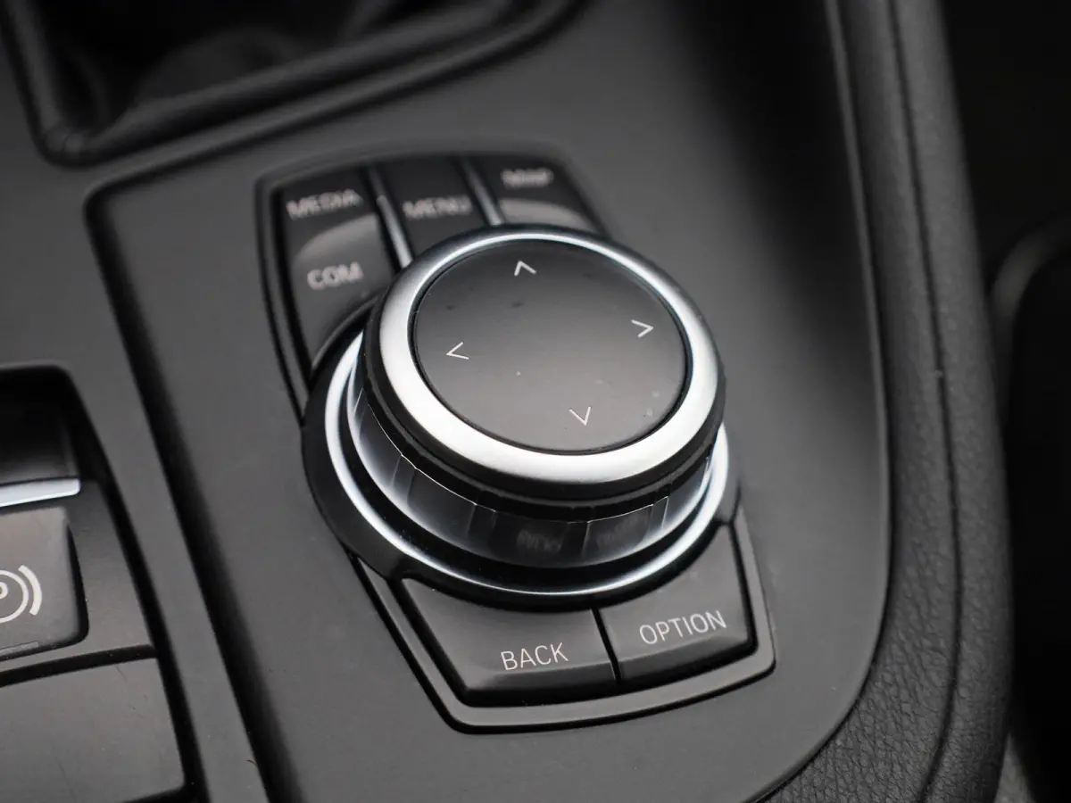 xDrive25e | Automaat | Achteruitrijcamera | Parkeersensoren | Climate Control |