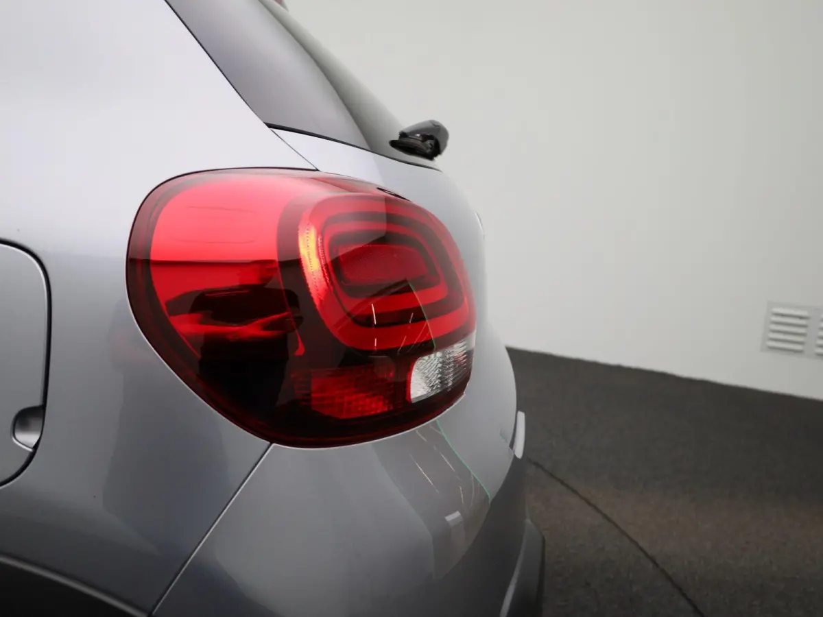 1.2 PureTech Feel | Apple Carplay/Android Auto | Climate Control | Parkeersensoren |
