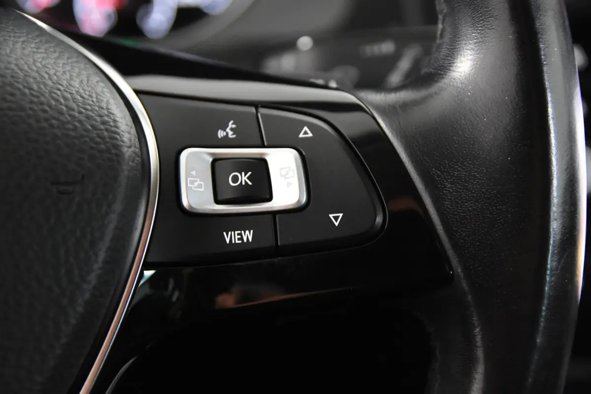 *Navigatie*Stoelverwarming*Park assist*