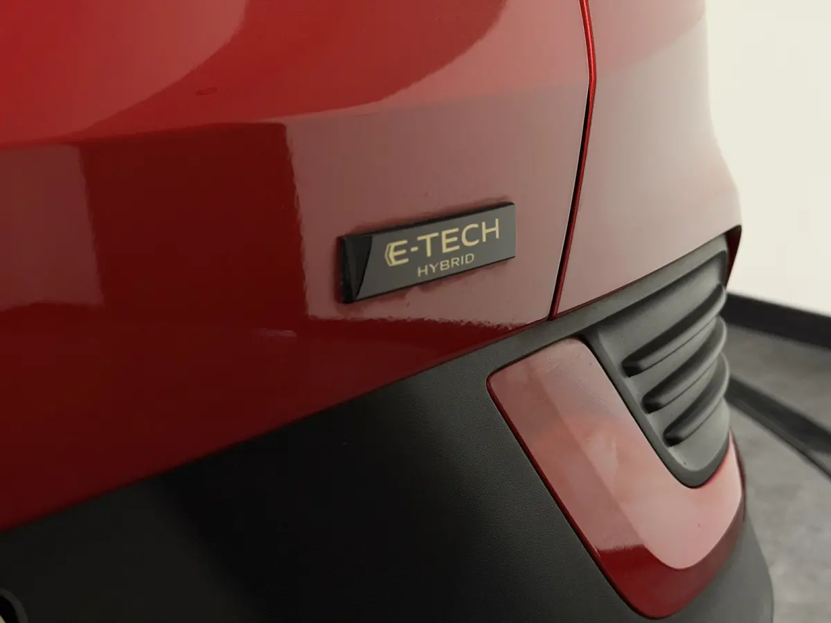 1.6 E-Tech hybrid 145 techno | Cruise Control Adaptief | Keyless | LMV 18' | Nieuwstaat