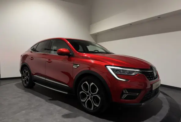 1.6 E-Tech hybrid 145 techno | Cruise Control Adaptief | Keyless | LMV 18' | Nieuwstaat
