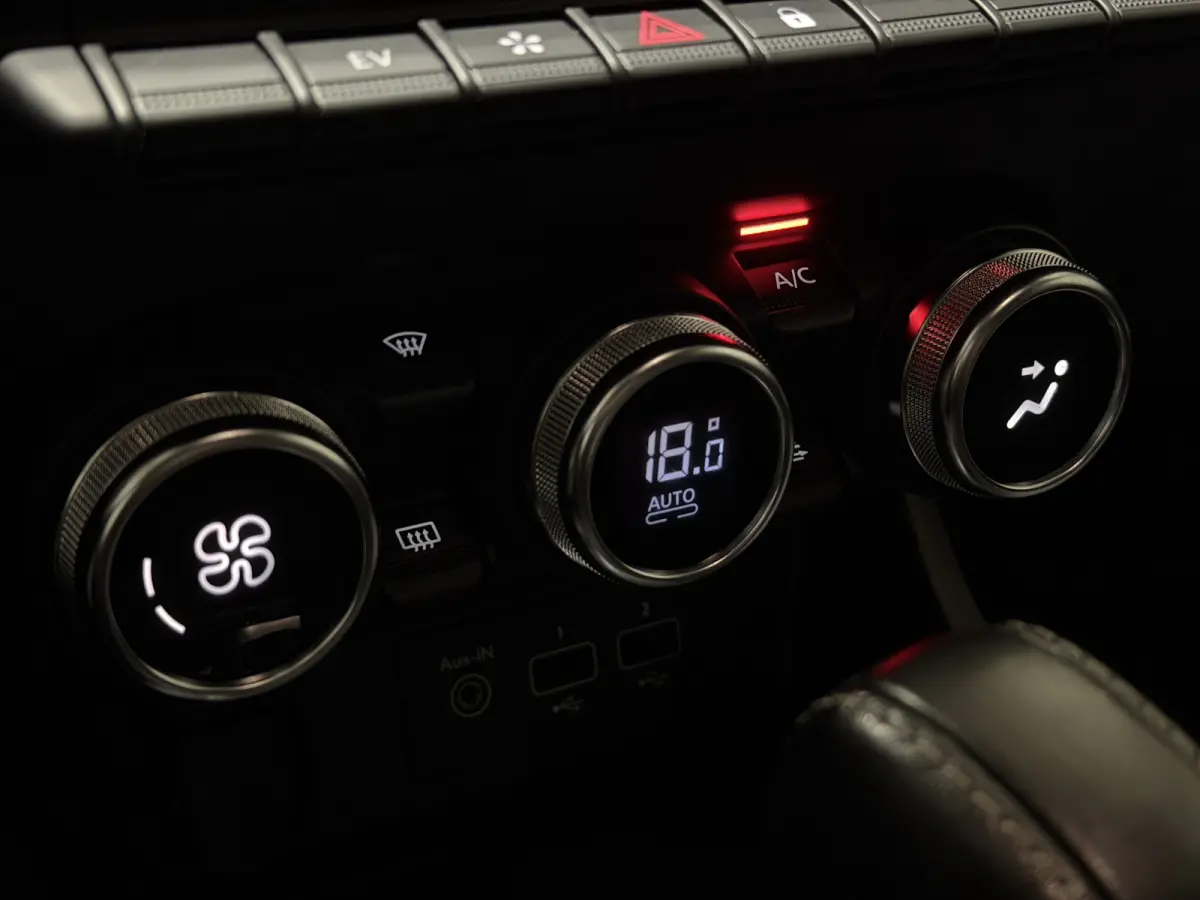 1.6 E-Tech hybrid 145 techno | Cruise Control Adaptief | Keyless | LMV 18' | Nieuwstaat