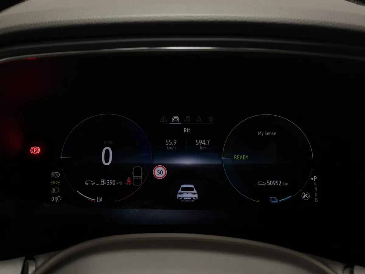 1.6 E-Tech hybrid 145 techno | Cruise Control Adaptief | Keyless | LMV 18' | Nieuwstaat