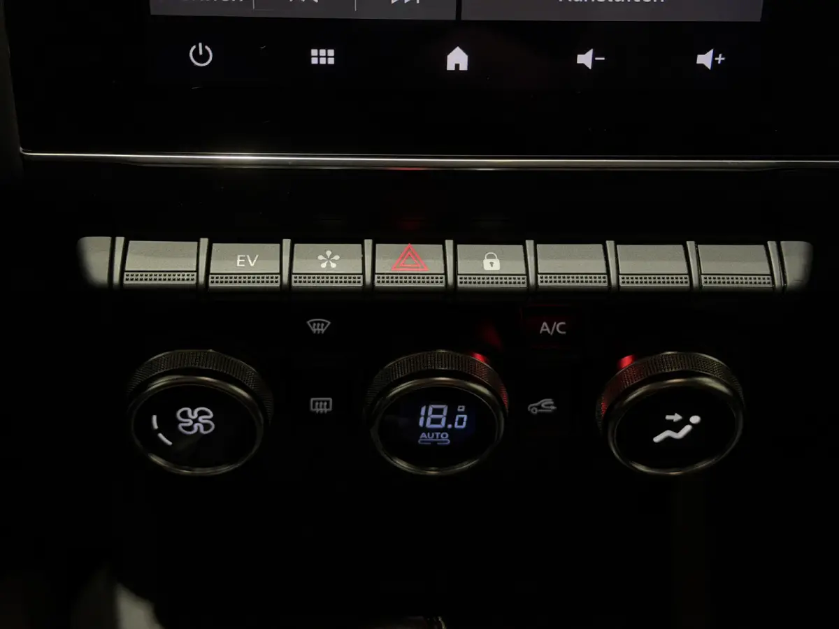 1.6 E-Tech hybrid 145 techno | Cruise Control Adaptief | Keyless | LMV 18' | Nieuwstaat