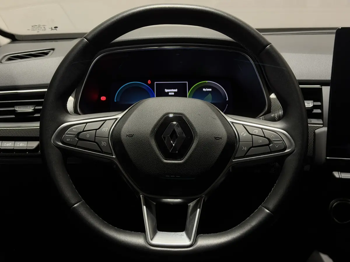 1.6 E-Tech hybrid 145 techno | Cruise Control Adaptief | Keyless | LMV 18' | Nieuwstaat