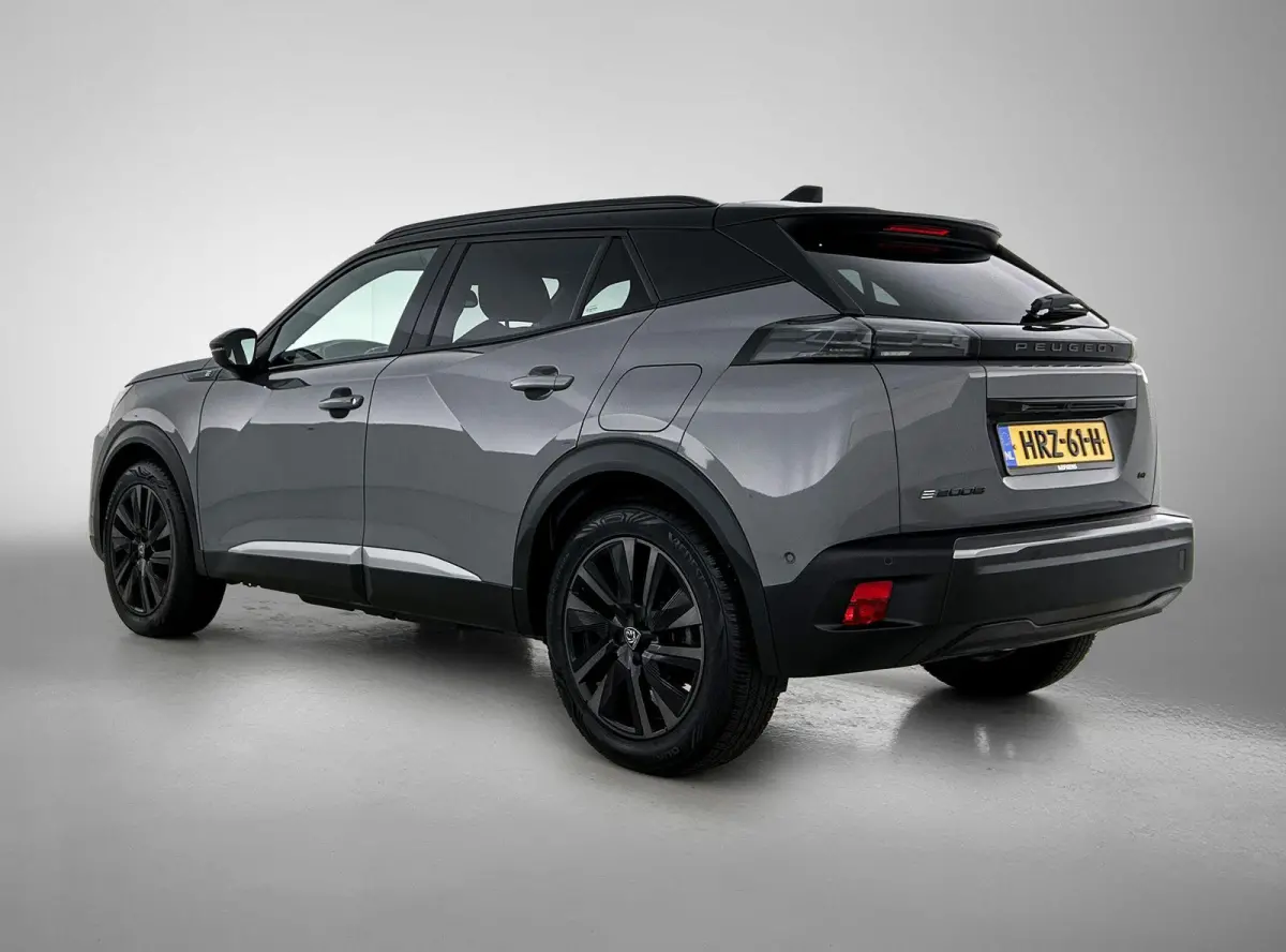 EV GT Avantage 54 kWh | Alcantara bekleding | Camera voor en Achter | Navigatie | 18inch Lichtmetalen velgen | Elektrisch verstelbare stoel | Stoelverwarming