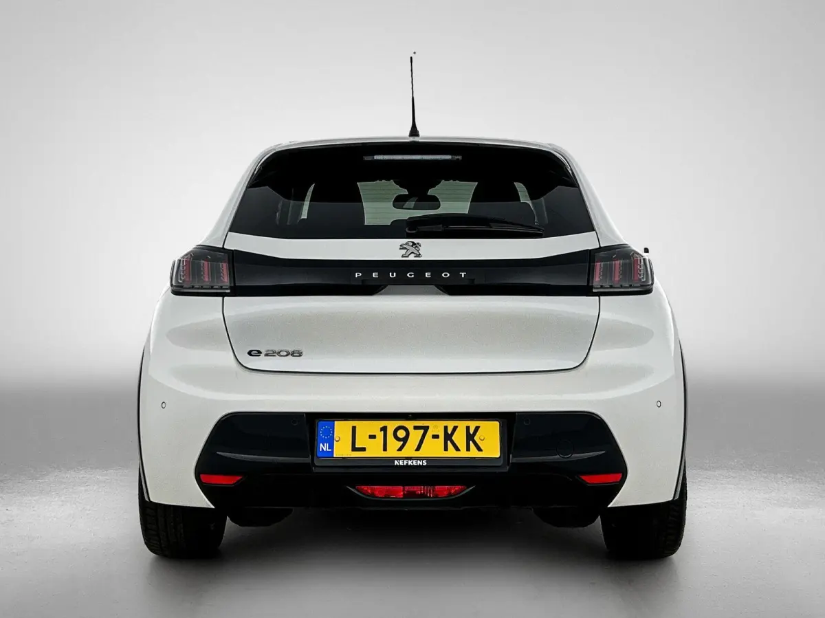 Allure Pack 50kWh | 1ste eigenaar | Camera | LED lampen | LEER/Stof | Navigatie | AUTOMAAT