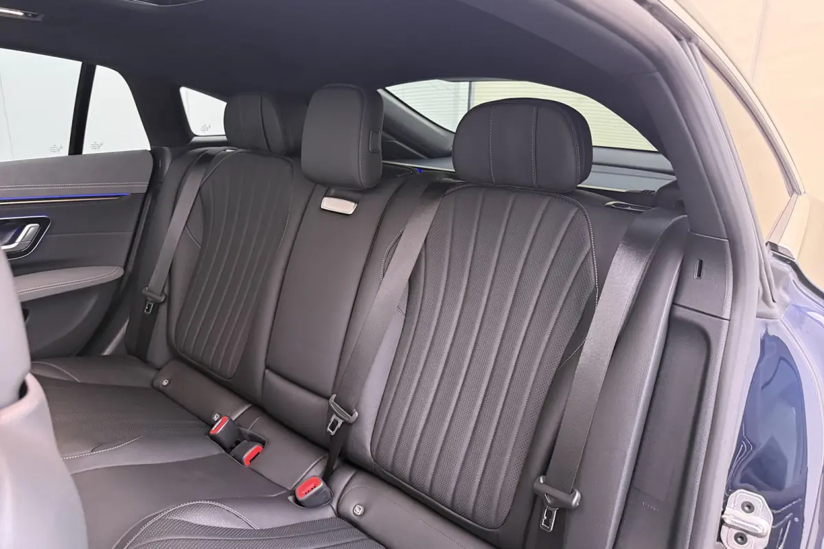 450+ Luxury Line 118 kWh Pano-dak Burmester Leder 360' Camera
