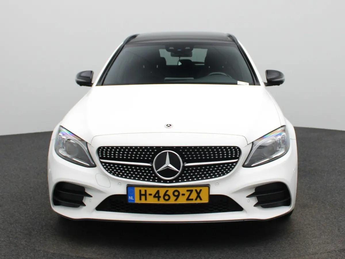 200 Business Solution AMG | Automaat | Apple Carplay / Android Auto | Sfeerverlichting | Panoramadak | Achteruitrijcamera | Parkeersensoren |