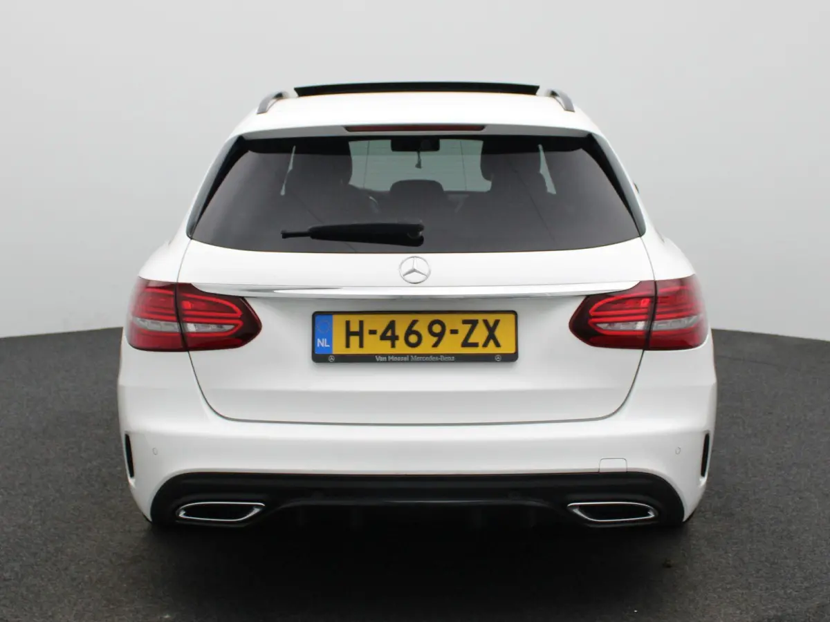 200 Business Solution AMG | Automaat | Apple Carplay / Android Auto | Sfeerverlichting | Panoramadak | Achteruitrijcamera | Parkeersensoren |