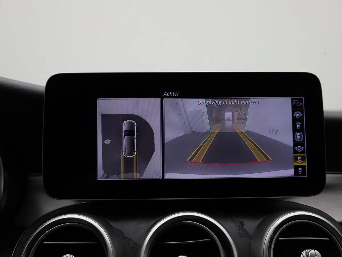 200 Business Solution AMG | Automaat | Apple Carplay / Android Auto | Sfeerverlichting | Panoramadak | Achteruitrijcamera | Parkeersensoren |