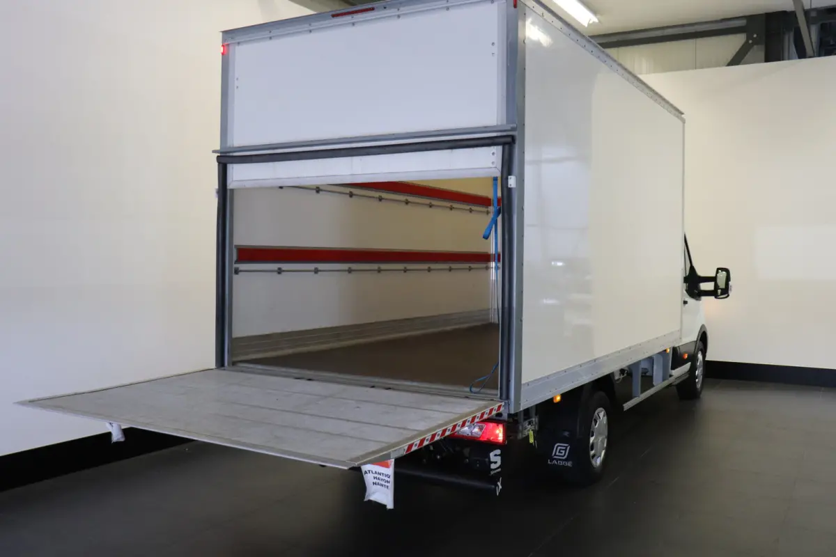 2.0 TDCI 130PK L4 Bakwagen EURO 6 - Airco - Cruise - Laadklep -  € 25.950,- Excl.
