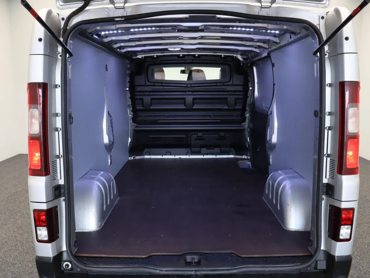 2.0 dCi 170 L2H1 Optima | Trekhaak | Automaat | vloer- wandbekleding | Navigatie