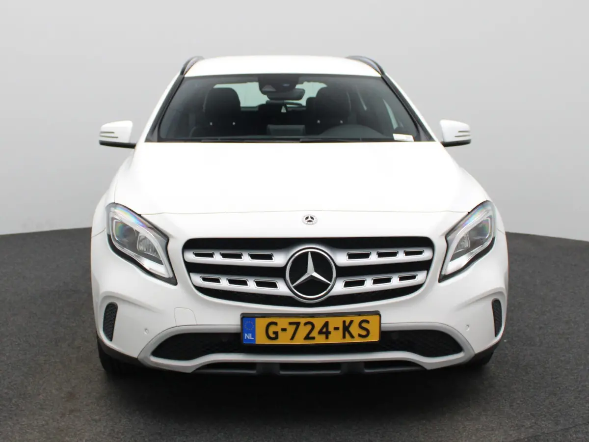 180 Business Solution Limited | Automaat | Achteruitrijcamera | Parkeersensoren | Cruise Control |