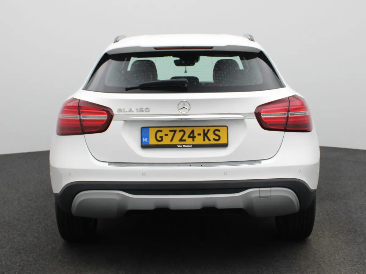 180 Business Solution Limited | Automaat | Achteruitrijcamera | Parkeersensoren | Cruise Control |