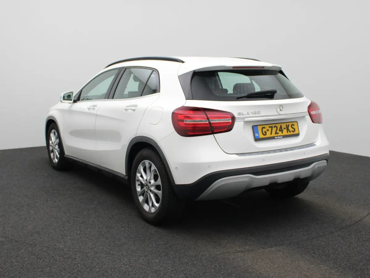 180 Business Solution Limited | Automaat | Achteruitrijcamera | Parkeersensoren | Cruise Control |