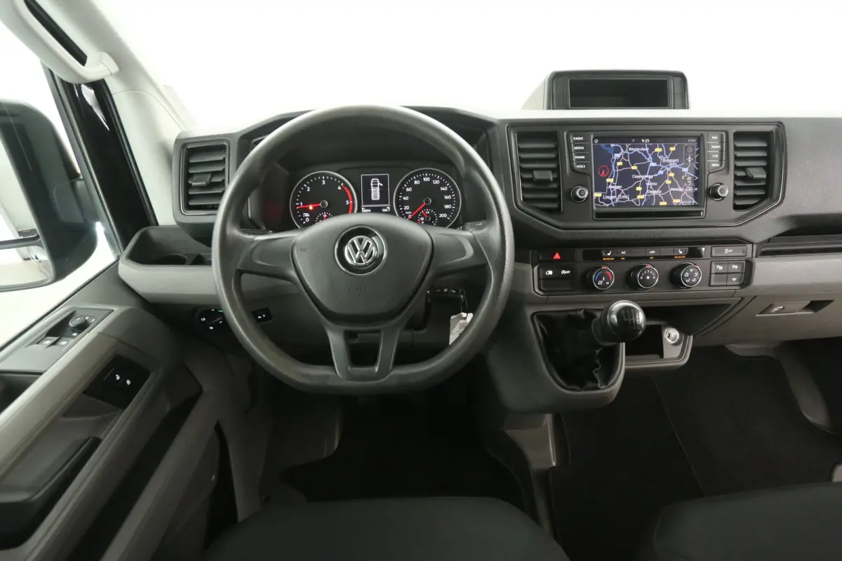 2.0 TDI L3H3 141PK | 3000KG Trekgew. | Airco | Camera | 3 Zits | Trekhaak | Carplay | Parkeersens.